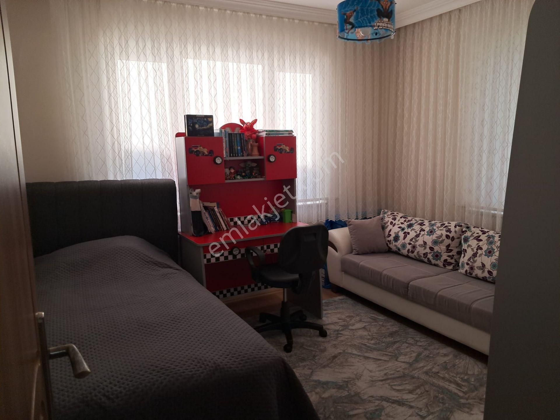 İnegöl Alanyurt'un Merkezi Konumunda, Ferah Ve Kullanışlı Daire - Görsel 10