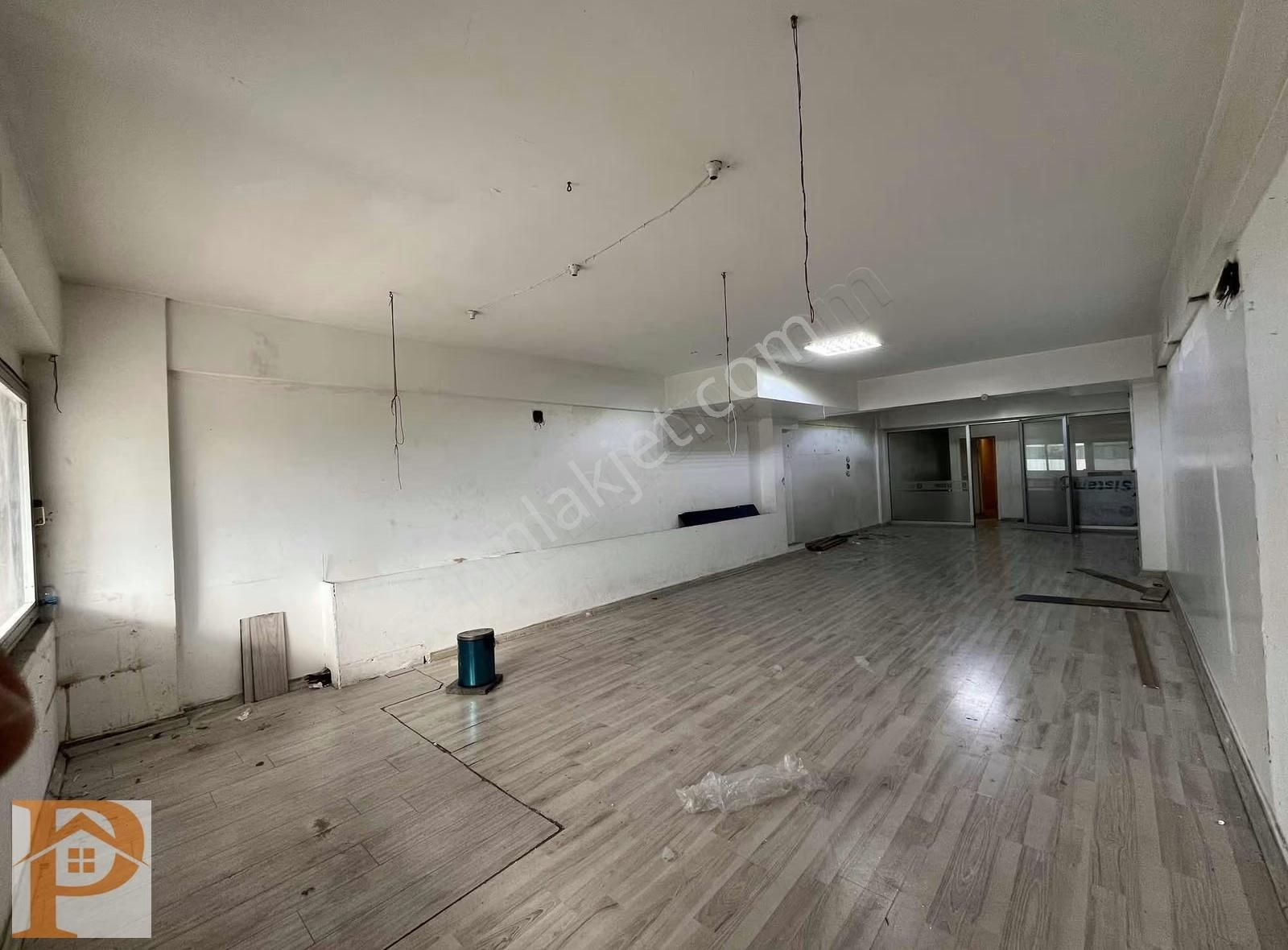 Pera'dan Gazimuhtar Kepkep Plaza Altında 400m2 Kiralık Dükkan - Görsel 5