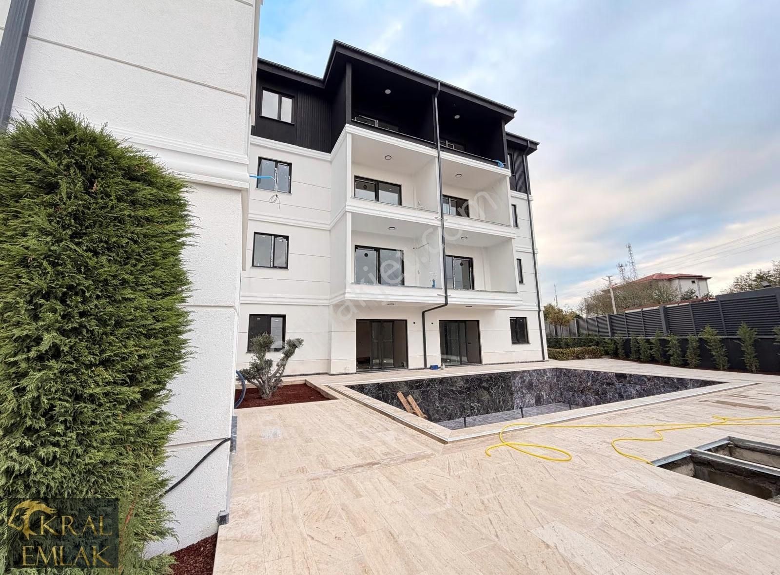 Ayazlı Mah Site İçinde Havuzlu Lüks Sıfır Satılık 1+1 Daire - Görsel 22