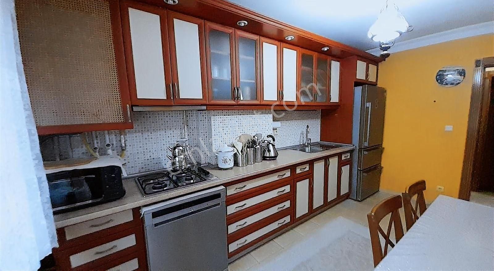 Ataşehir T.özal Bulvarında Özel Tasarım 4+2 Süper Dubleks Daire - Görsel 23