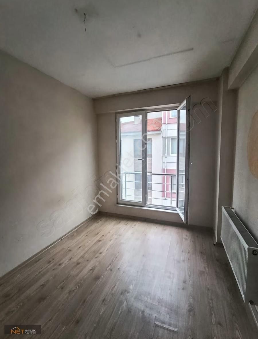 Beşevlerde Merkezi Konumda Kiralık 1+1 Daire