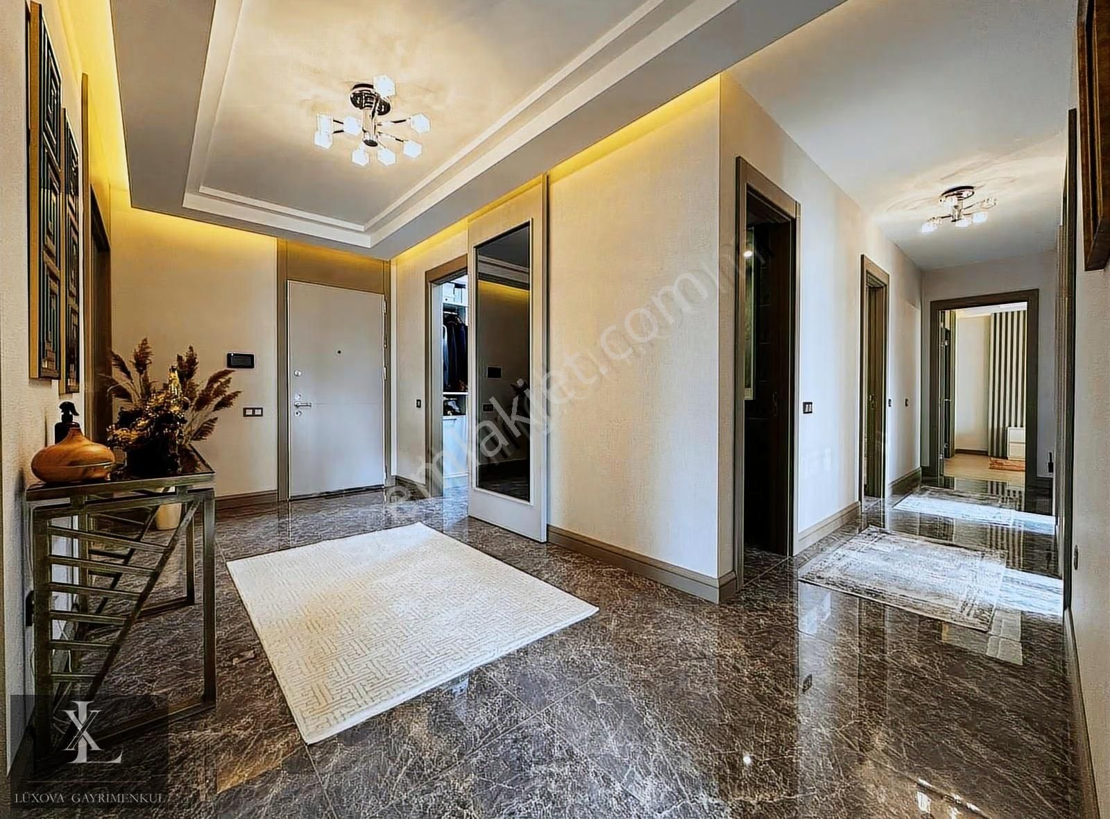 Ovacık Bulvar'da Emsallerinden Ayrıcalıklı Ultra Lüx 4+1 Daire - Görsel 15