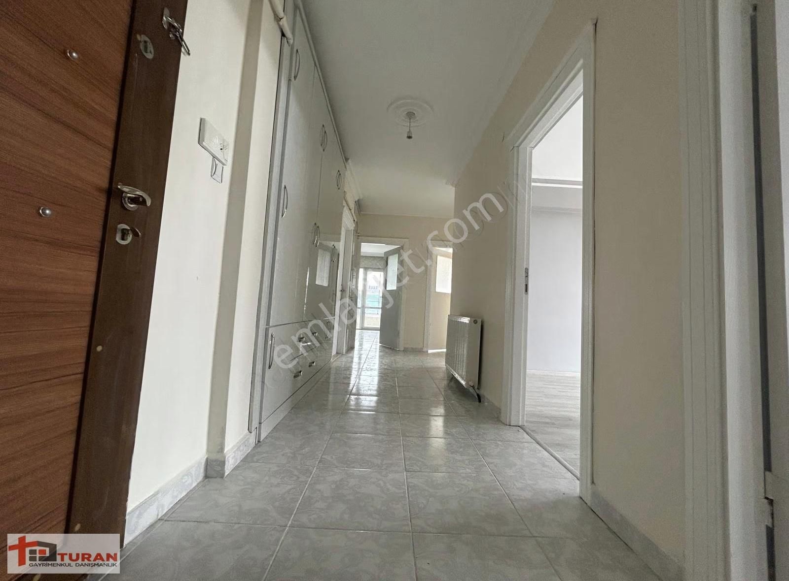 Yükseltepe'de Ara Katta Yapılı 3+1 Vestiyerli Kiralık Dair** - Görsel 6