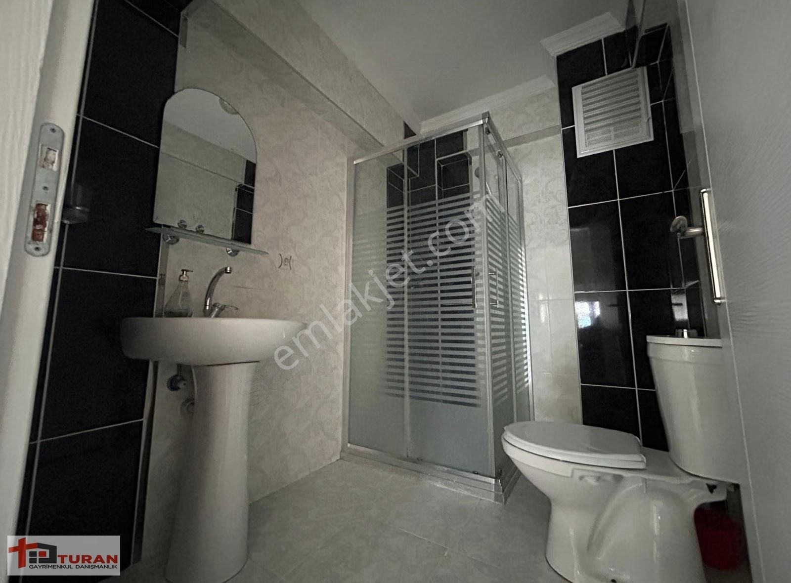 Yükseltepe'de Ara Katta Yapılı 3+1 Vestiyerli Kiralık Dair** - Görsel 25