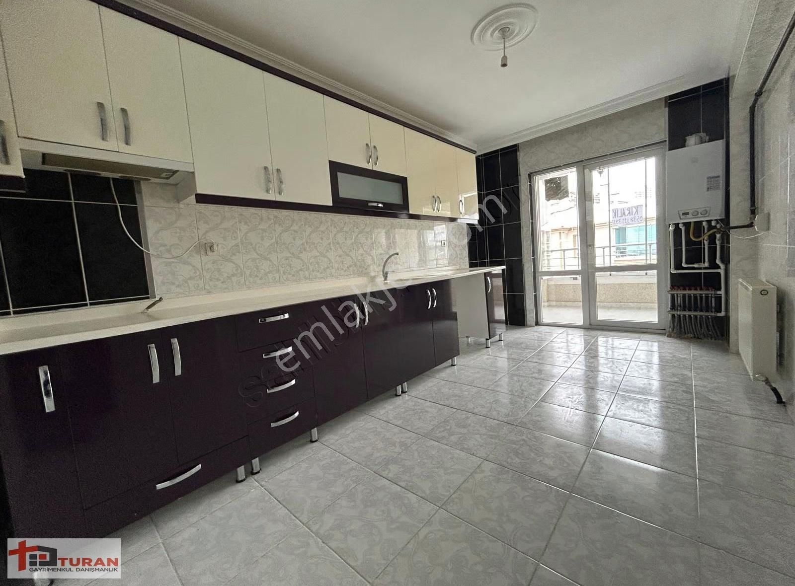 Yükseltepe'de Ara Katta Yapılı 3+1 Vestiyerli Kiralık Dair** - Görsel 23