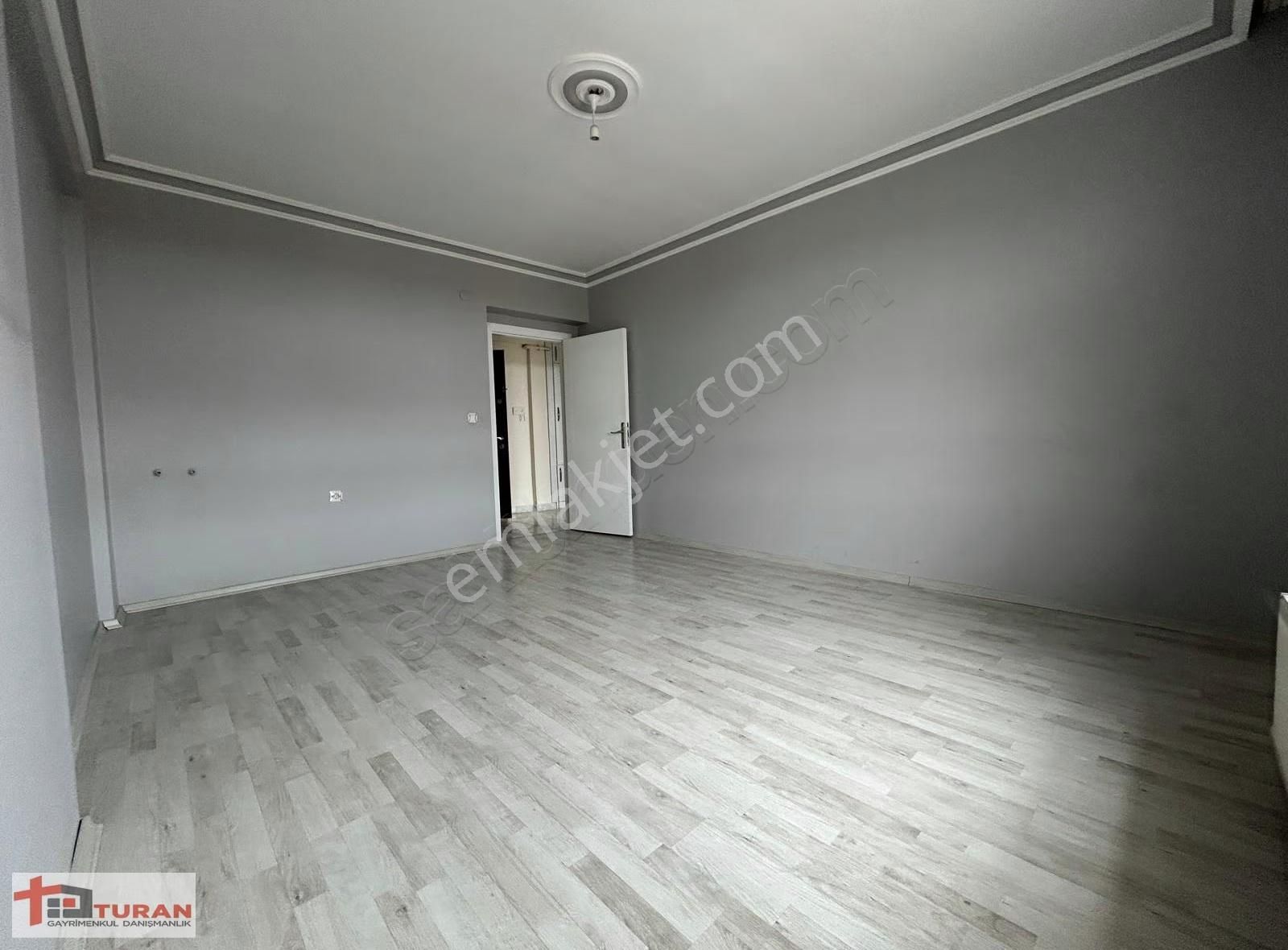 Yükseltepe'de Ara Katta Yapılı 3+1 Vestiyerli Kiralık Dair** - Görsel 5