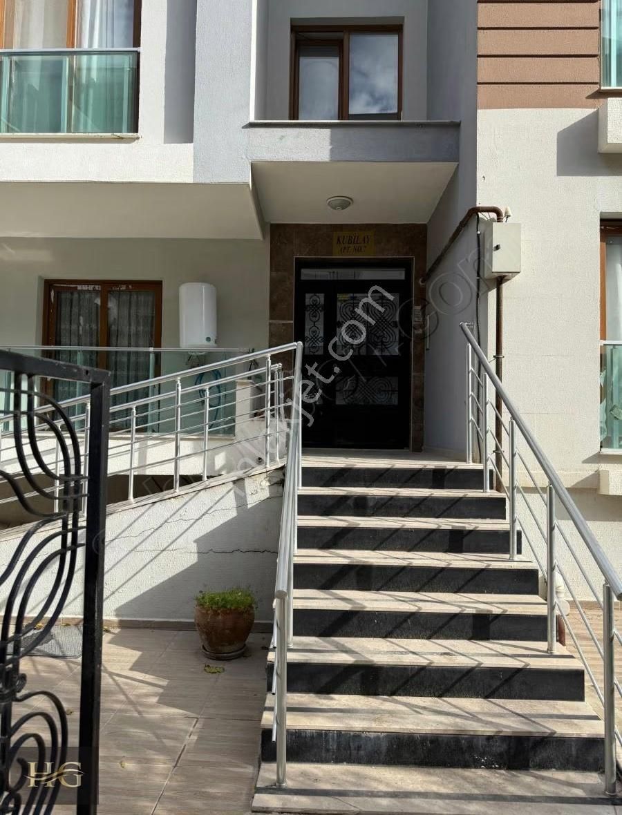 Full Eşyalı Havuzlu Site İçinde Üniversiteye Yürüme Mesafesinde - Görsel 11