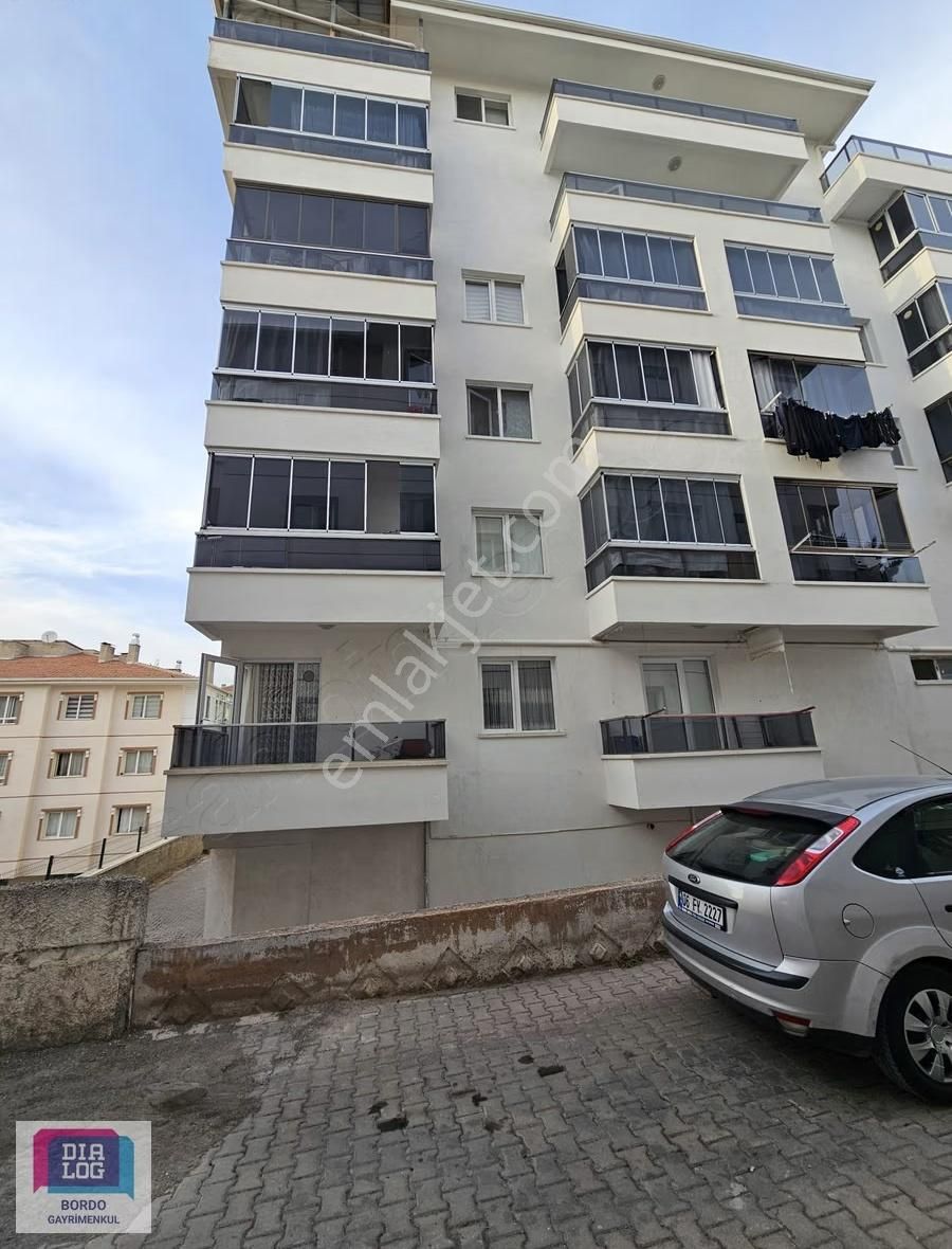 Topcu Mah. 3+1 105 M2 Yapılı Kiralık Daire - Görsel 2