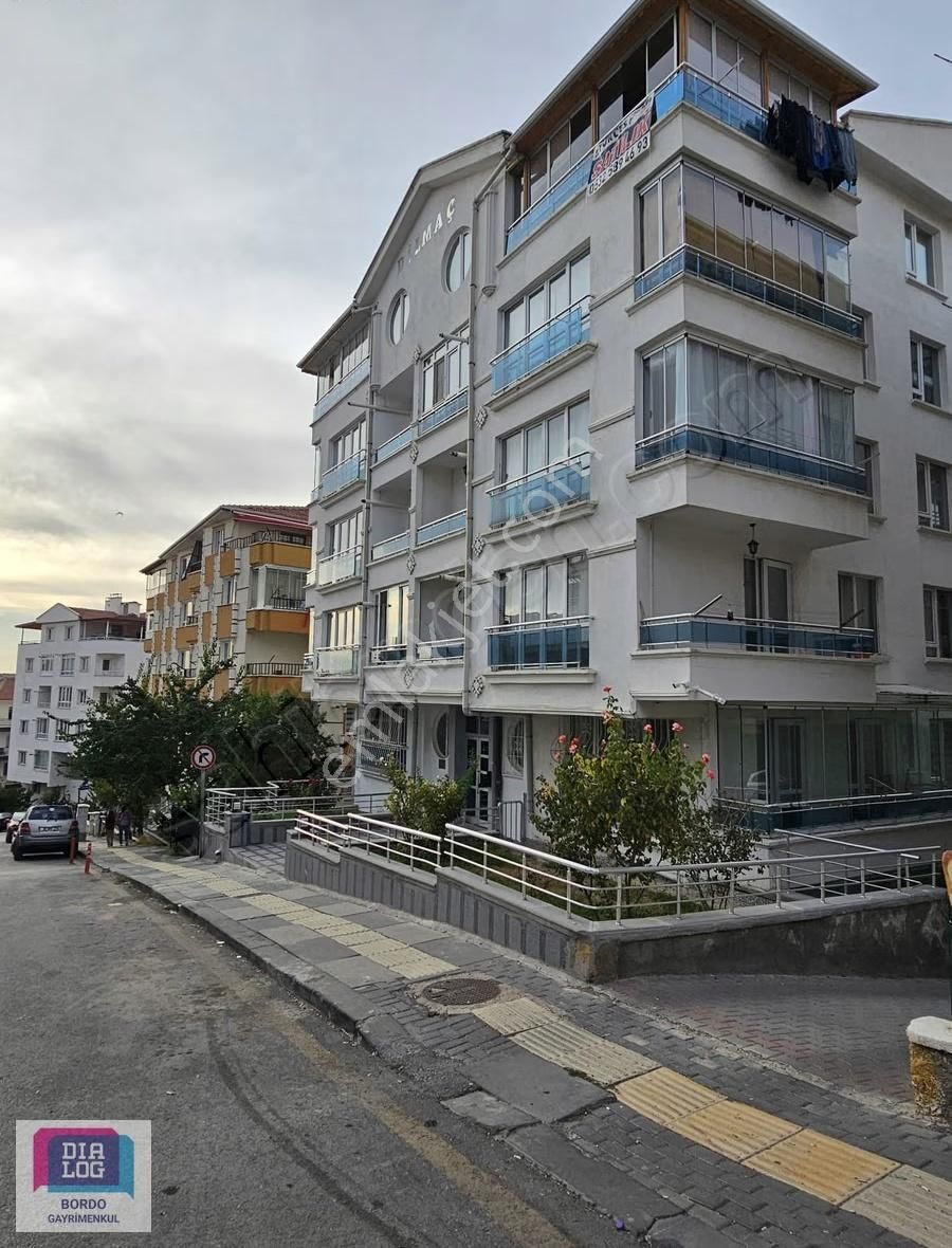 Topcu Mah.de Geniş 2+1 Y.giriş Yeni Bina Guney Batı