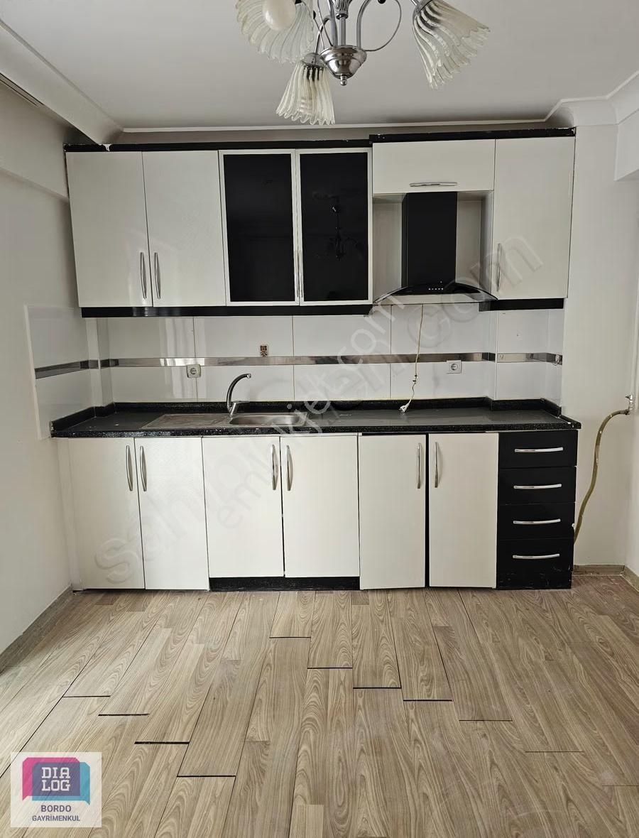 Topcu Mah.de Geniş 2+1 Y.giriş Yeni Bina Guney Batı - Görsel 2