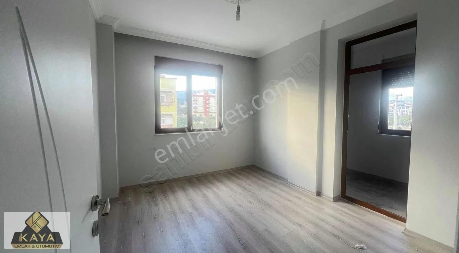 Kaya Emlaktan Çiftlik Caddesi Köşe Başında 3+1 110 M2 Doğalgazlı - Görsel 13