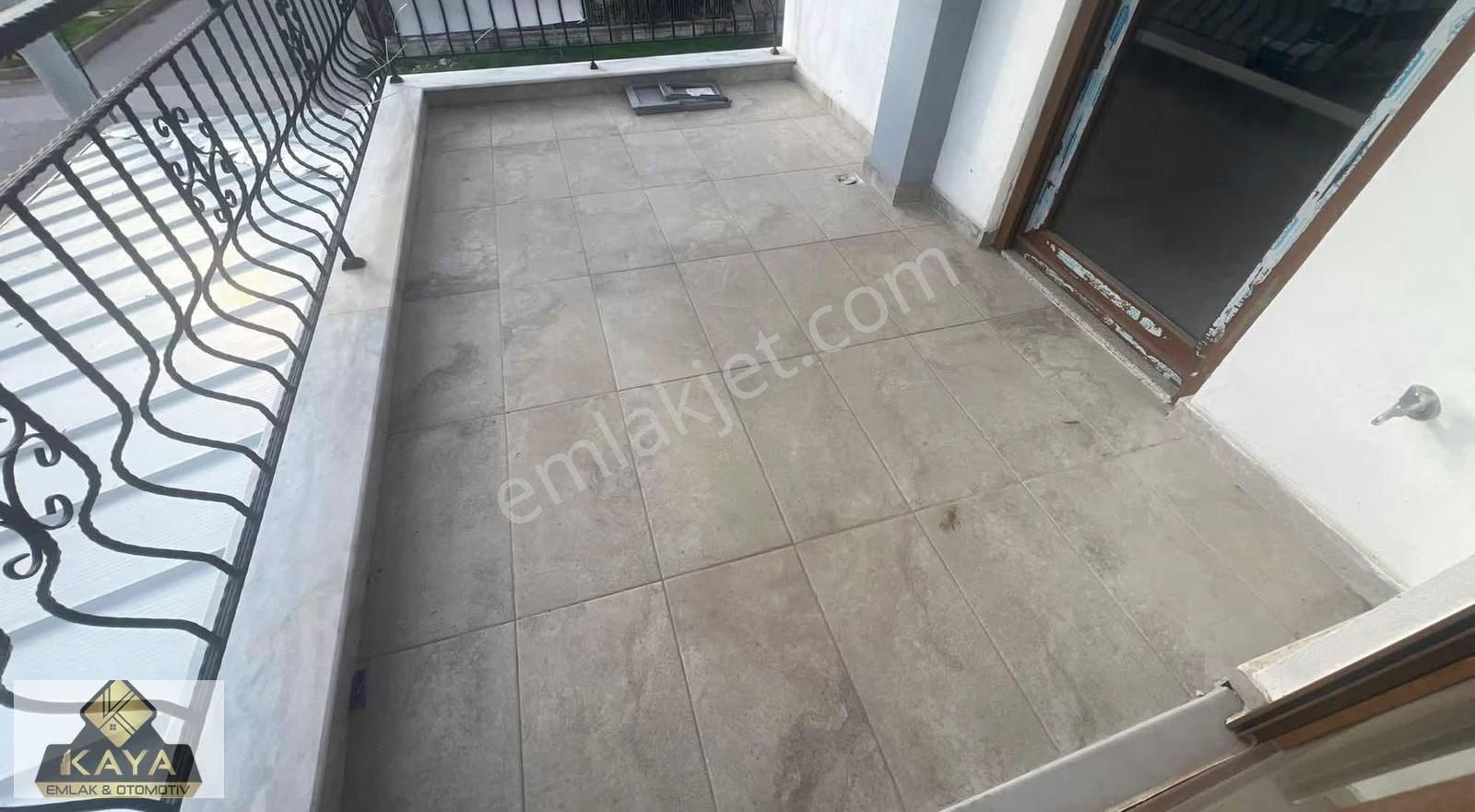 Kaya Emlaktan Çiftlik Caddesi Köşe Başında 3+1 110 M2 Doğalgazlı - Görsel 4