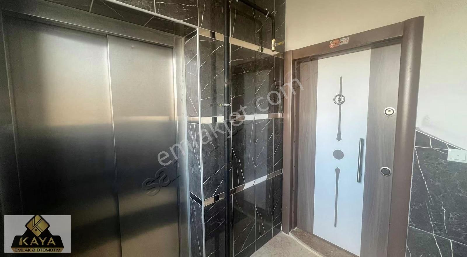 Kaya Emlaktan Çiftlik Caddesi Köşe Başında 3+1 110 M2 Doğalgazlı - Görsel 12