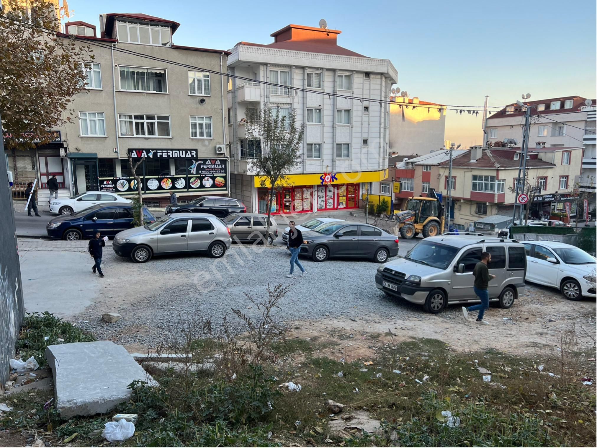 Turgut’tan Ful Ticari Ana Cadde Cephe 2 Dükkan Lı Arsa