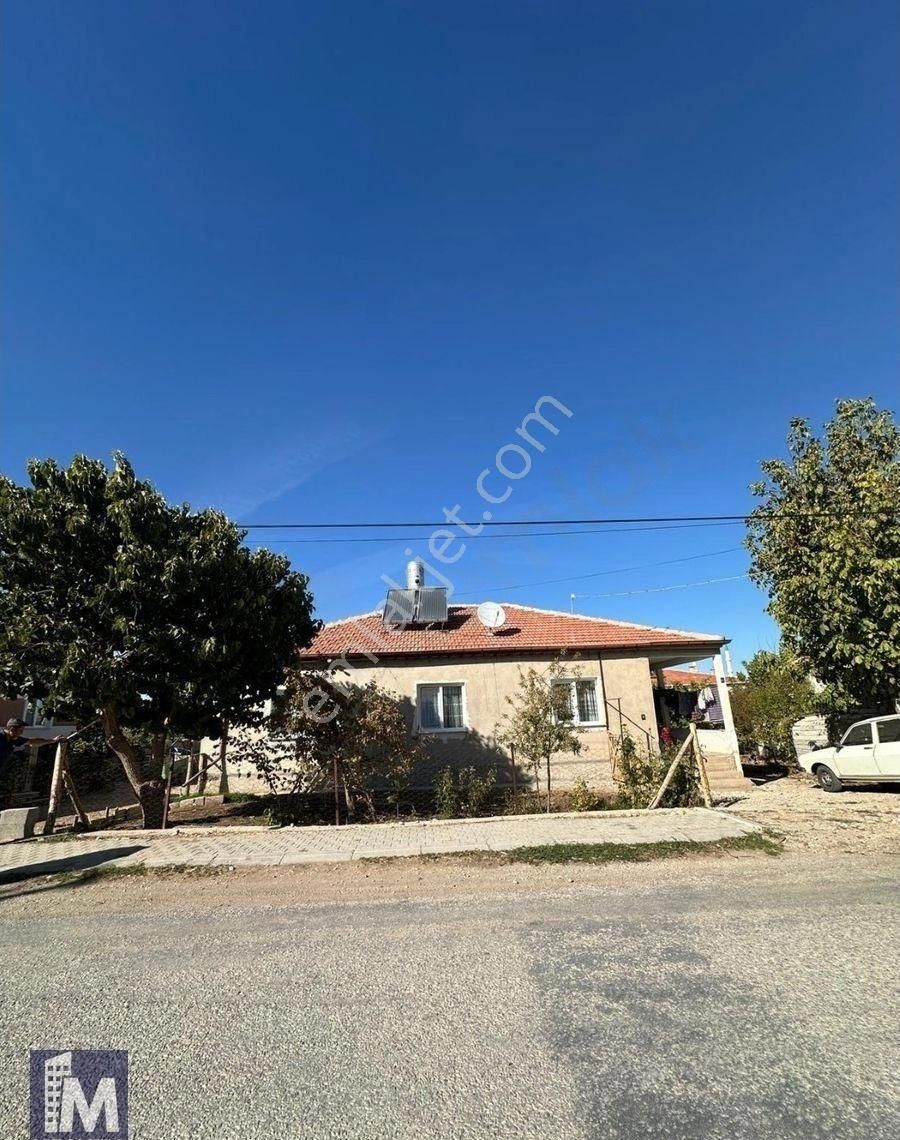 Esentepe Mahallesinde Eşyalı Satılık Fırsat Müstakil Ev - Görsel 3