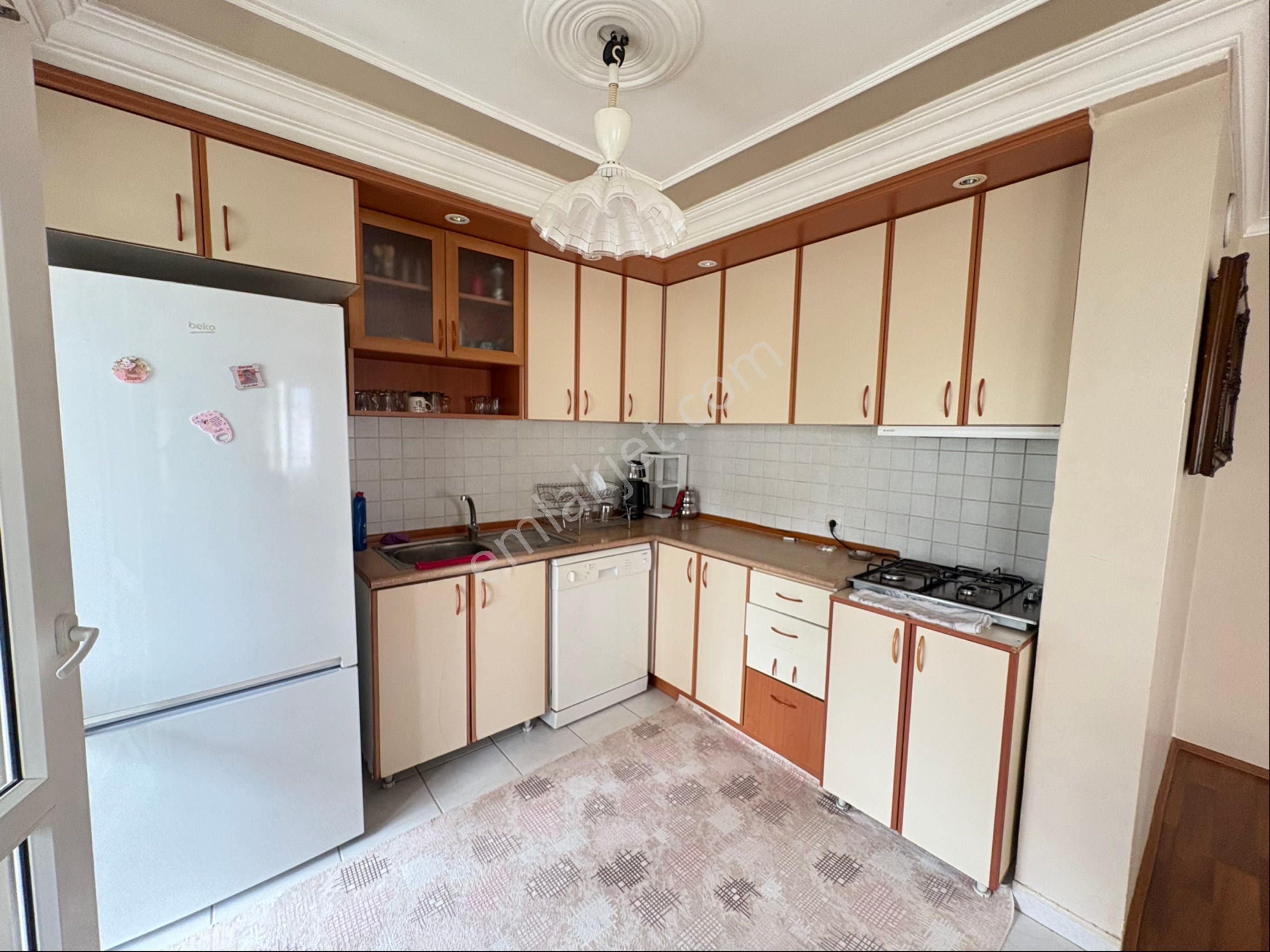 Egekentte Ara Kat E.banyolu Asansörlü Satılık 2+1 - Görsel 11