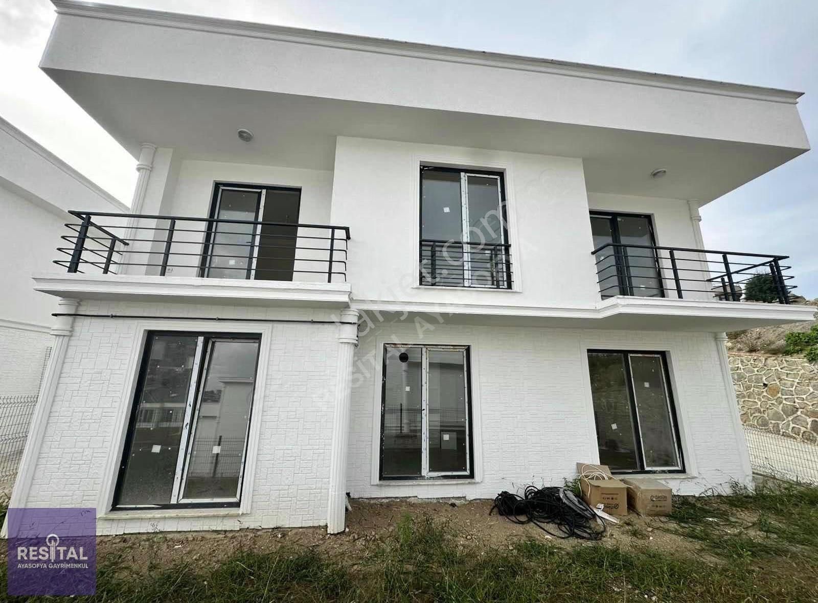 Sapanca Ünlüce 4+1 Satılık Villa