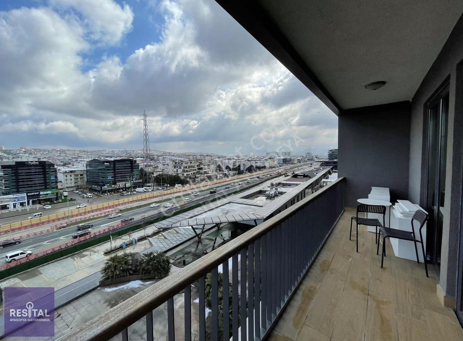 Balat Endülüs Park Full Eşyalı 1+1 Satılık Daire