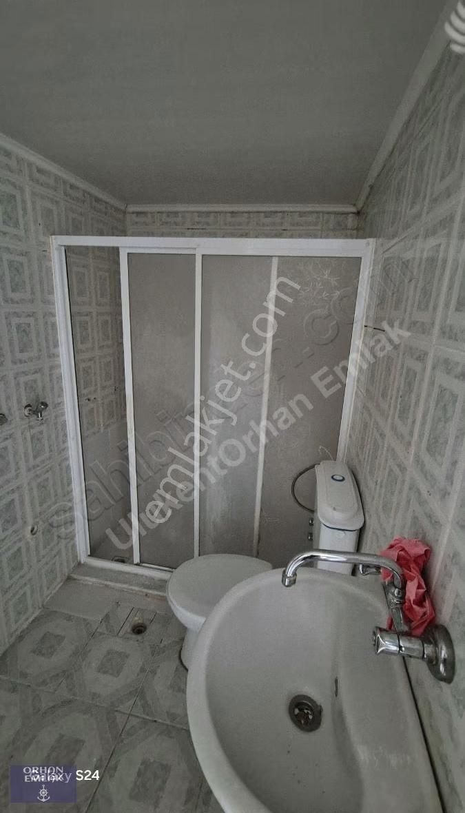 Orhan,dan Çiğli Cumhuriyet Mahallesin,de Arakat Boş 3+1 Daire - Görsel 13