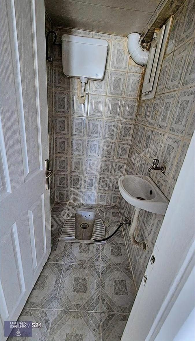 Orhan,dan Çiğli Cumhuriyet Mahallesin,de Arakat Boş 3+1 Daire - Görsel 5