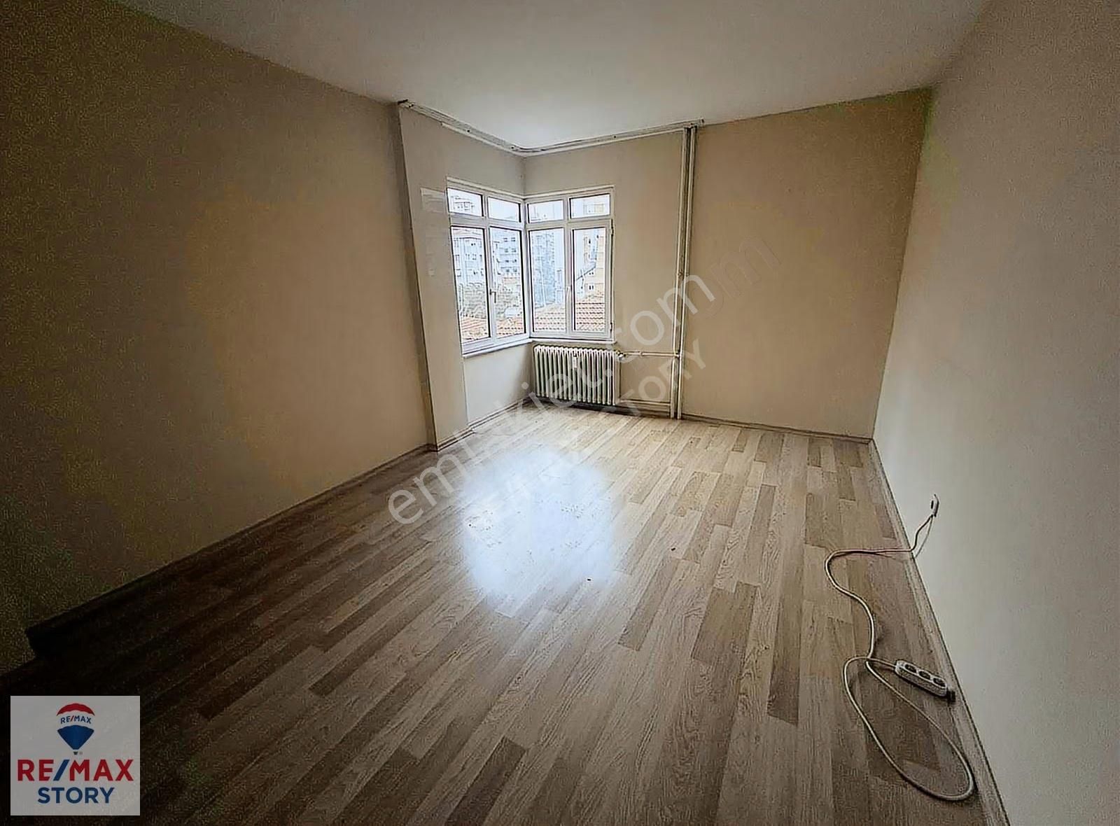 Erenköy'de Cad. Üzeri Marmaraya 5 Dakika 3+1 Kiralık Daire. - Görsel 17