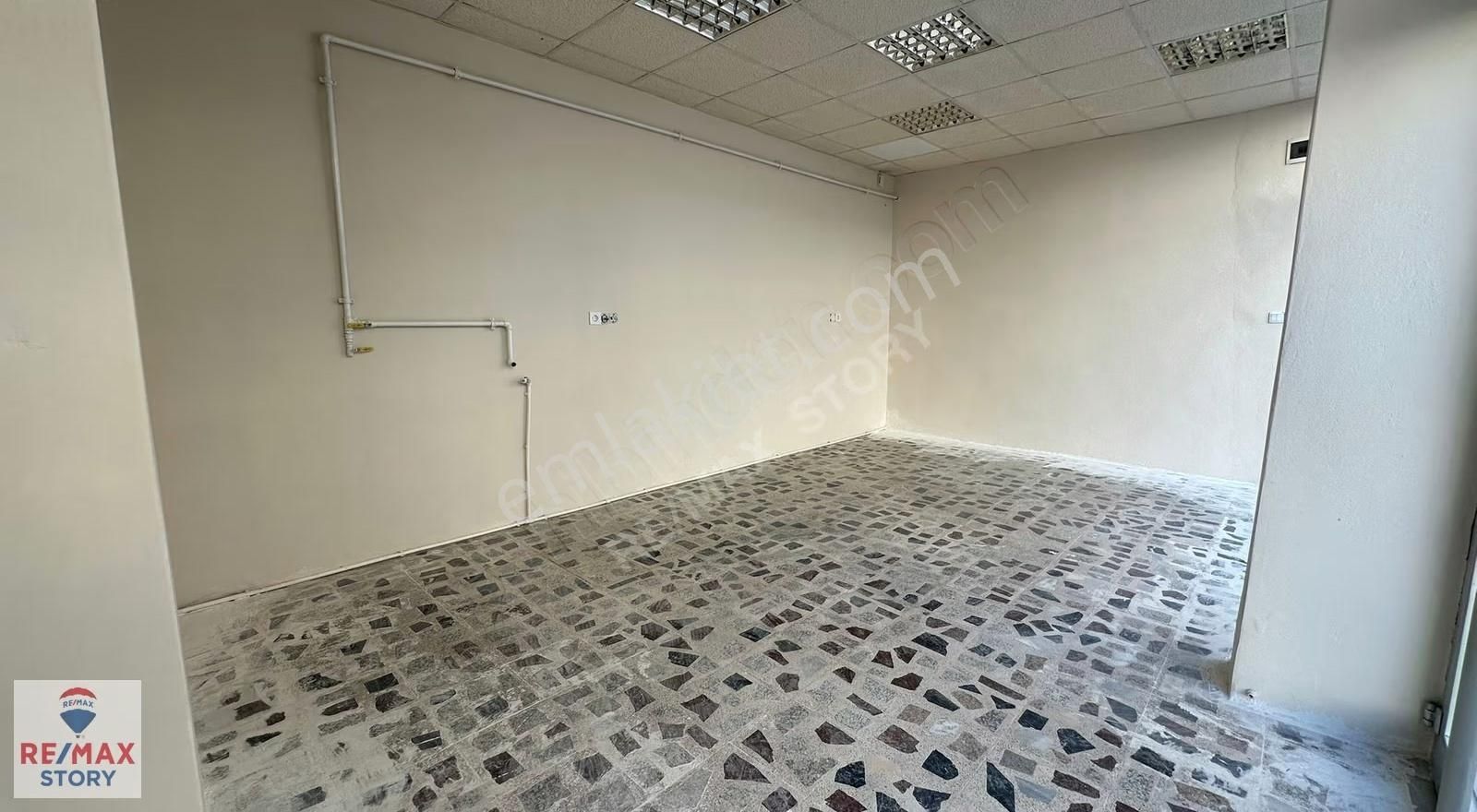 Şifa Mah. Hürriyet Caddesi Tabela Değeri Yüksek Kiralık Dükkan - Görsel 3