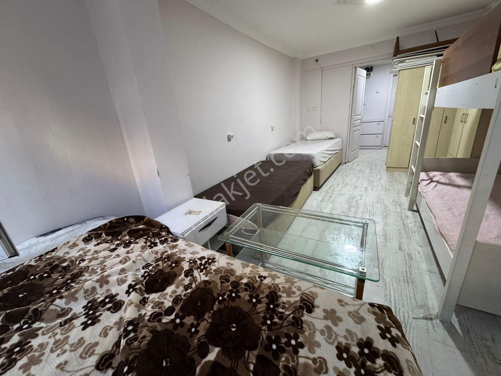 Kadıköy Merkezde, 2-3-4 Kişilik Paylaşımlı Odalar - Görsel 2