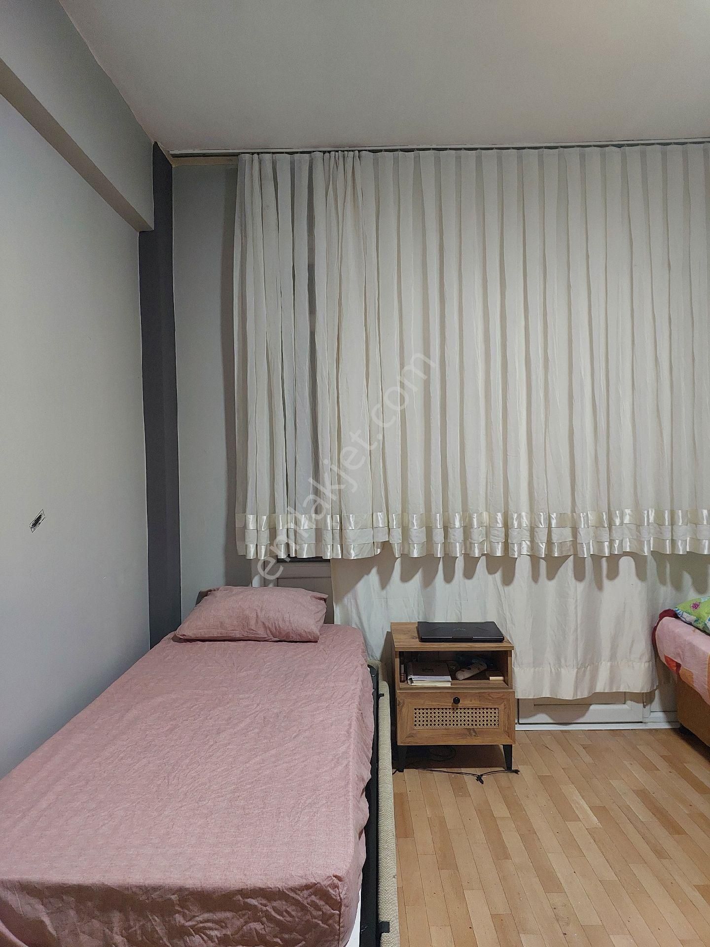 Kadıköy Merkezde, 2-3-4 Kişilik Paylaşımlı Odalar - Görsel 8