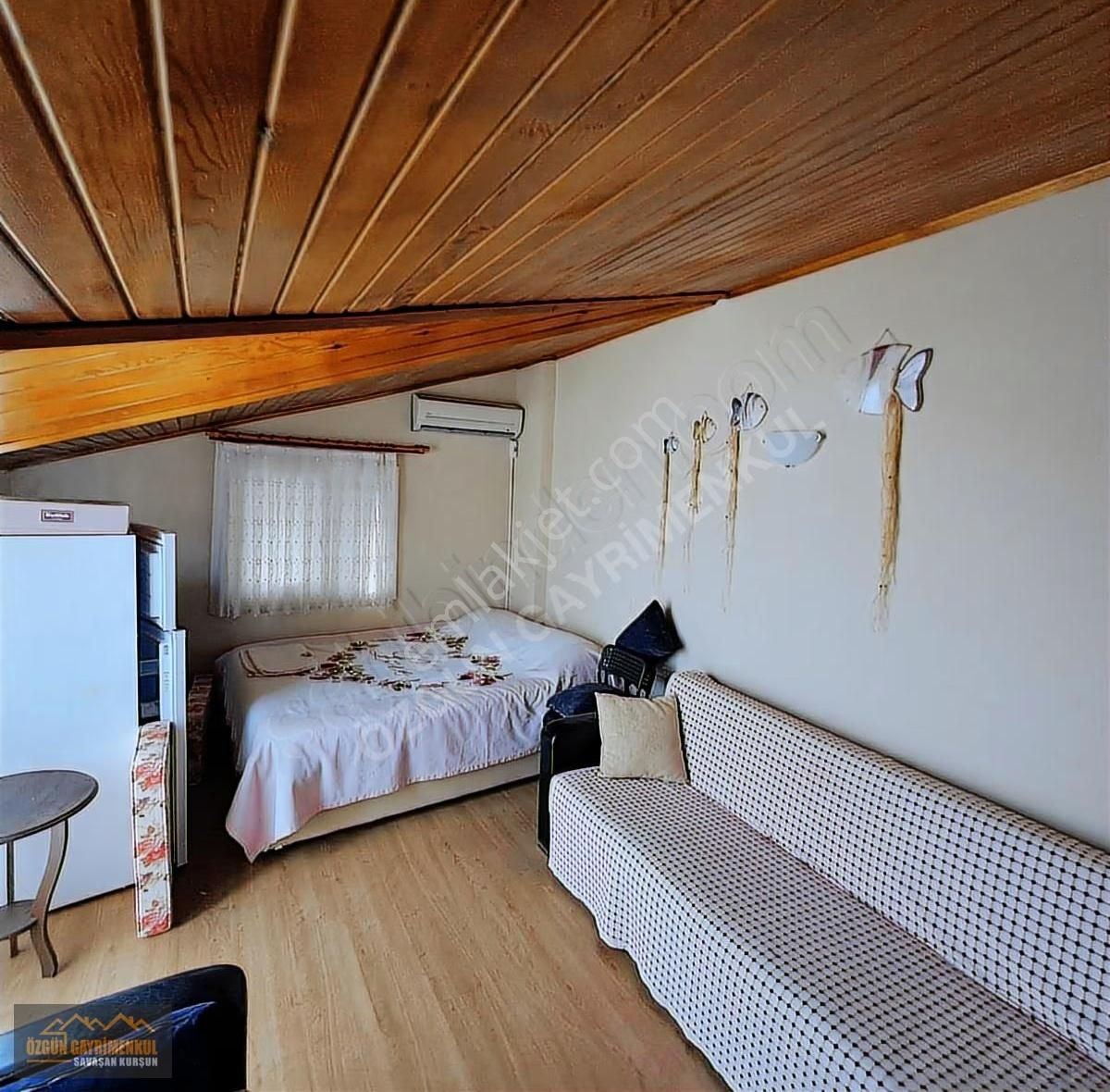 Çandarlı Merkezde Geniş Ferah 3+1 Dubleks Daire - Görsel 4