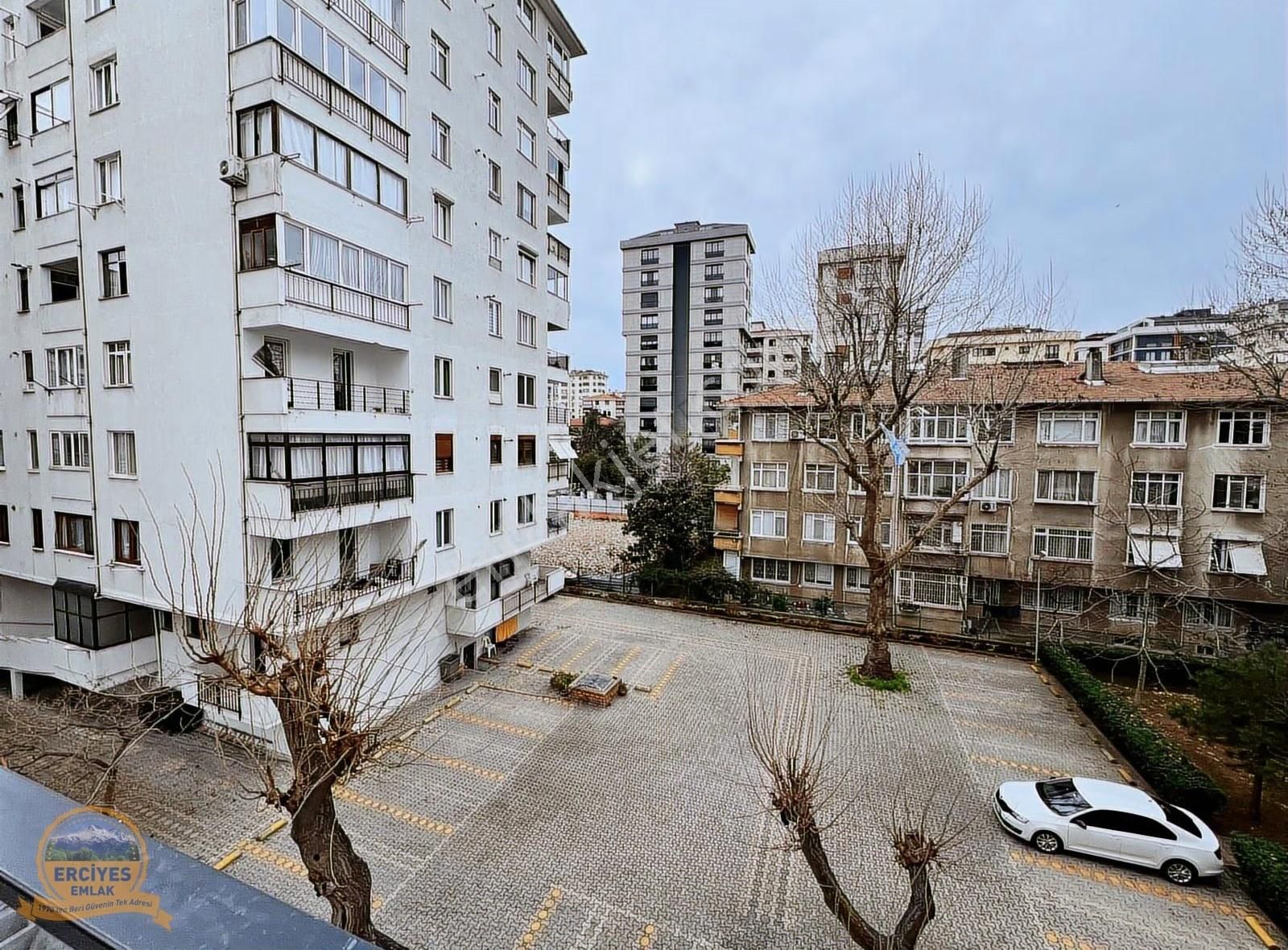 Erciyes'den Erenköyde Yeni Binada 3+1 Balkonlu, Ebeveynli 130 M² - Görsel 2