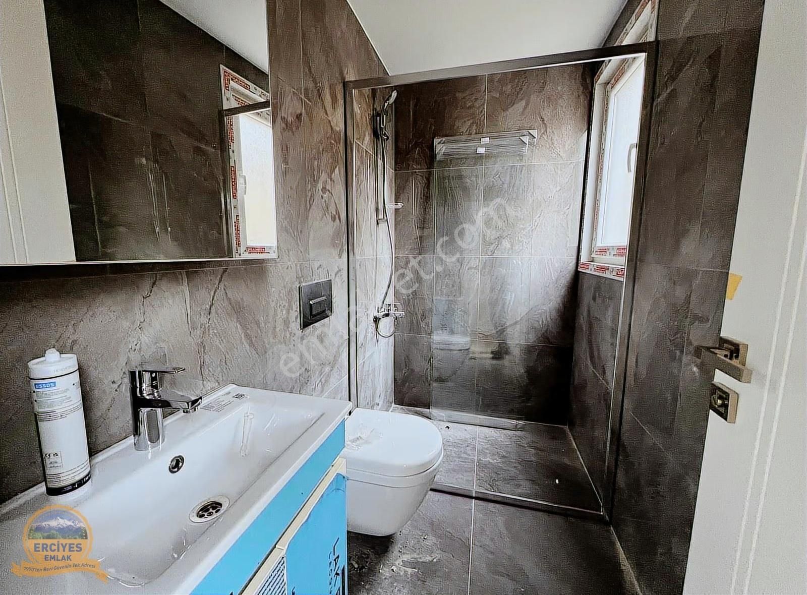 Erciyes'den Erenköyde Yeni Binada 3+1 Balkonlu, Ebeveynli 130 M² - Görsel 18