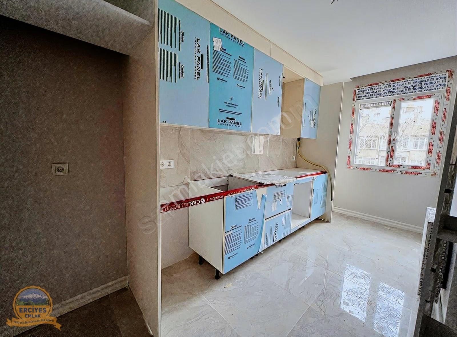 Erciyes'den Erenköyde Yeni Binada 3+1 Balkonlu, Ebeveynli 130 M² - Görsel 15