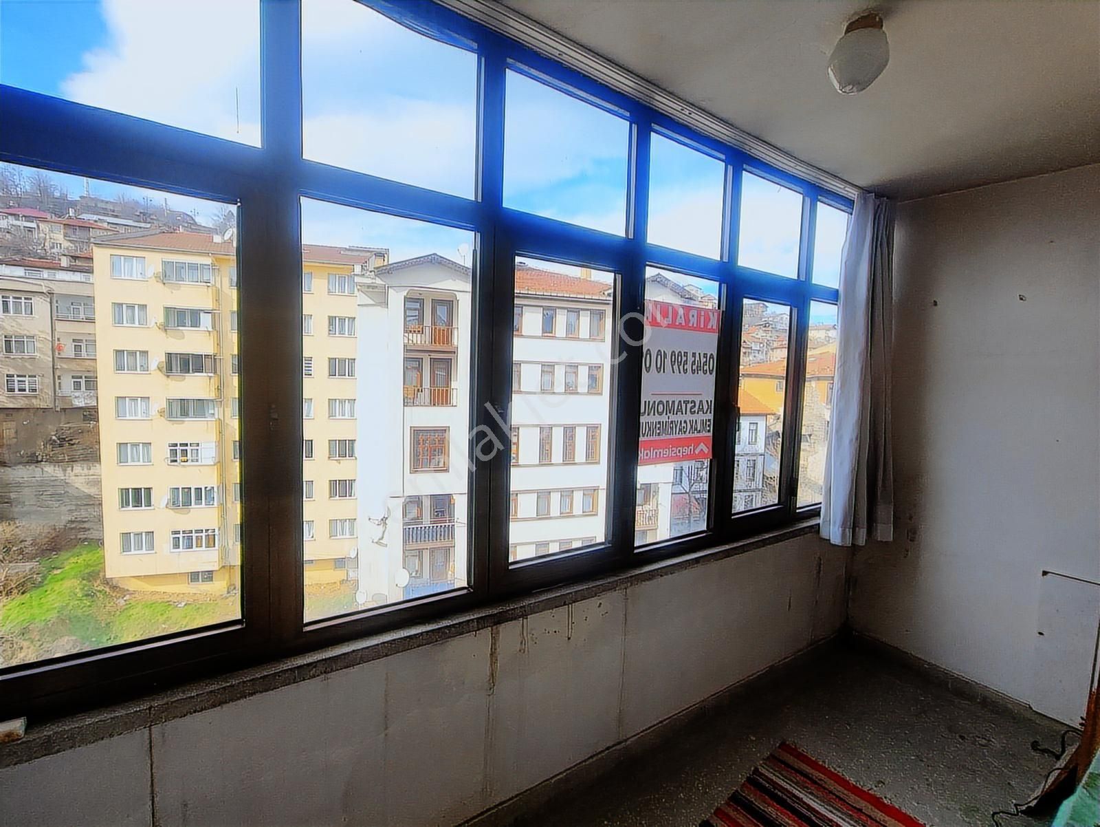 Kastamonu Emlak Gayrimenkul'den Kiralık Çarşı Merkezde 3+1 Daire - Görsel 4