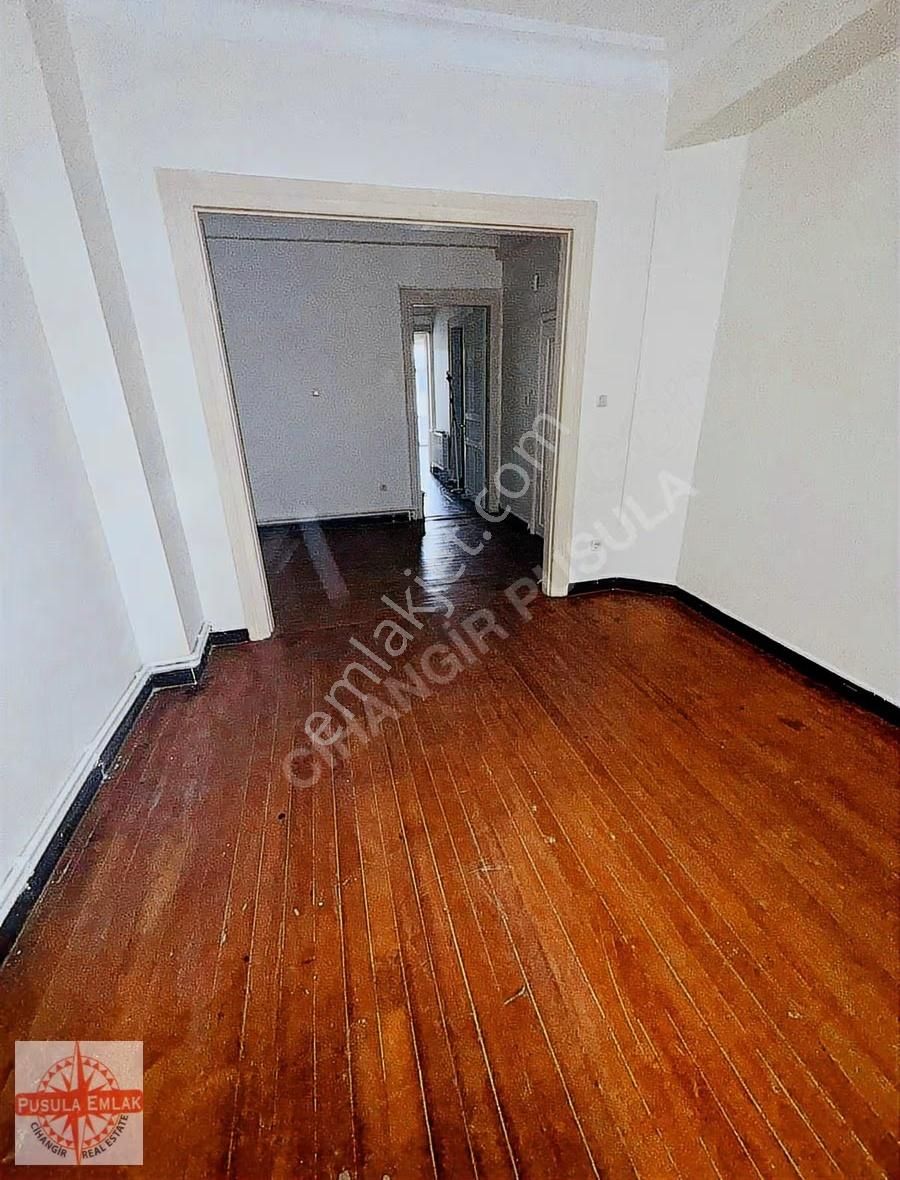 Cihangir Yüksek Tavalı 2+1 Balkonlu - Görsel 8