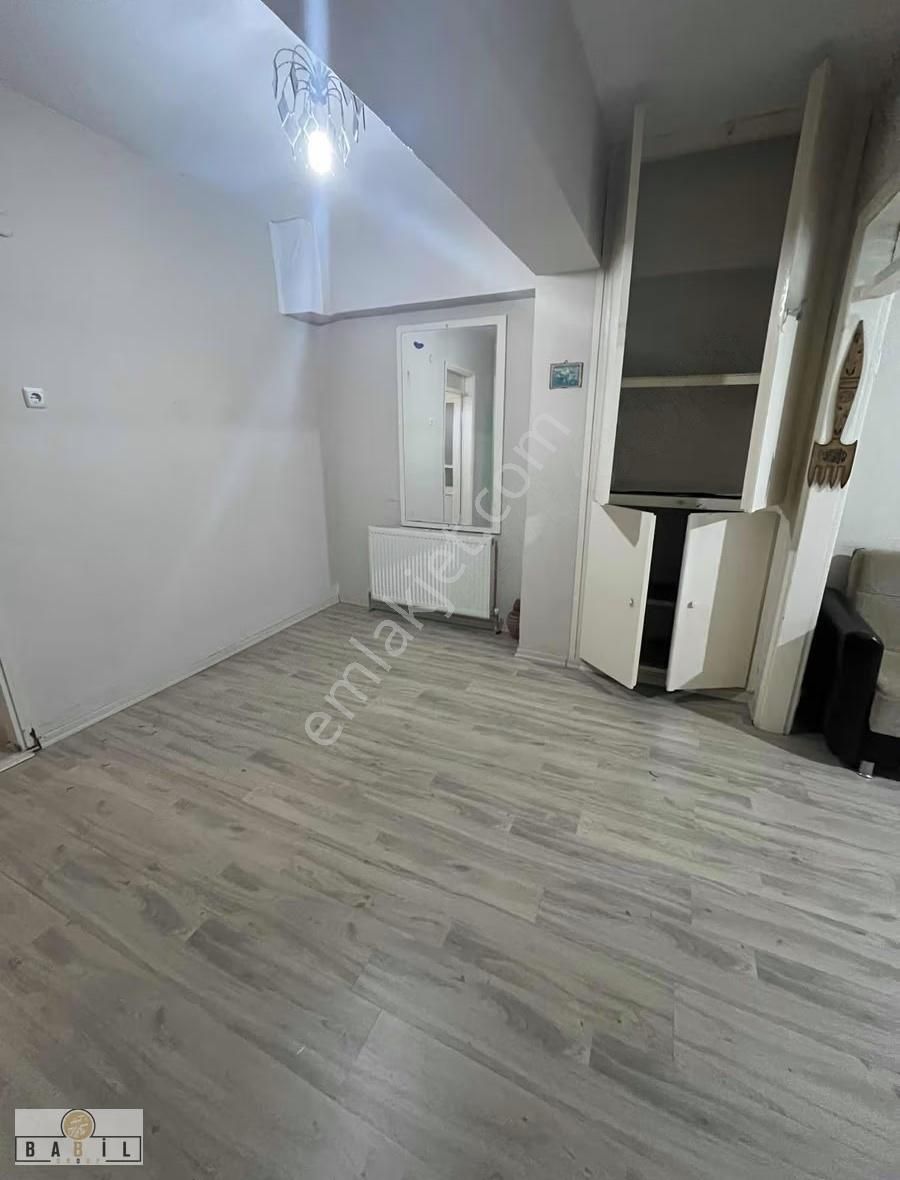 Bandırma 17 Eylül Mahallesinde Kiralık 2+1 Balkonlu Daire - Görsel 4