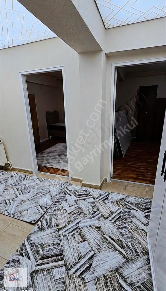 Öncü'den Topçu Mahallesi'nde Full Yapılı Eşyalı Satılık 2+1 - Görsel 20