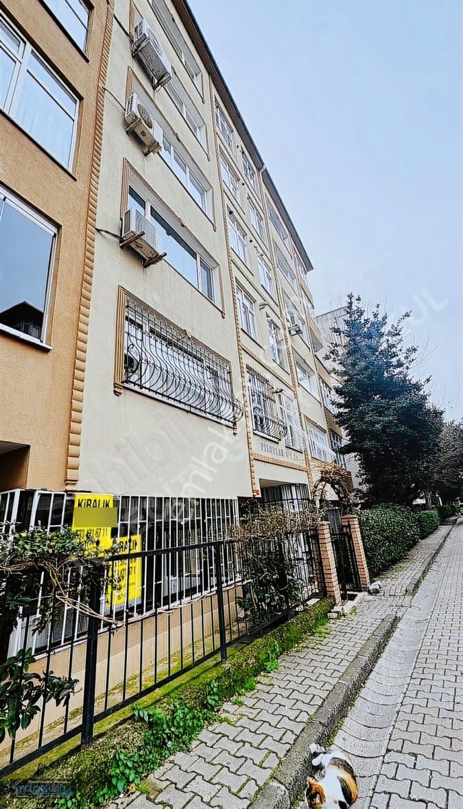 Yenibosna Radar Mevki Pilotlar Sitesi Kiralık 1+1 Daire