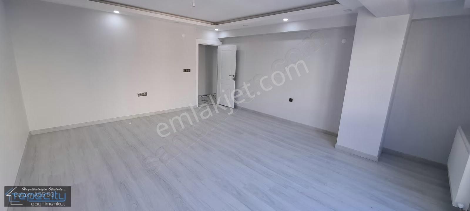 Yenibosna Radar'da 0 Bina Satılık Daire 3+1 125 M2 - Görsel 3