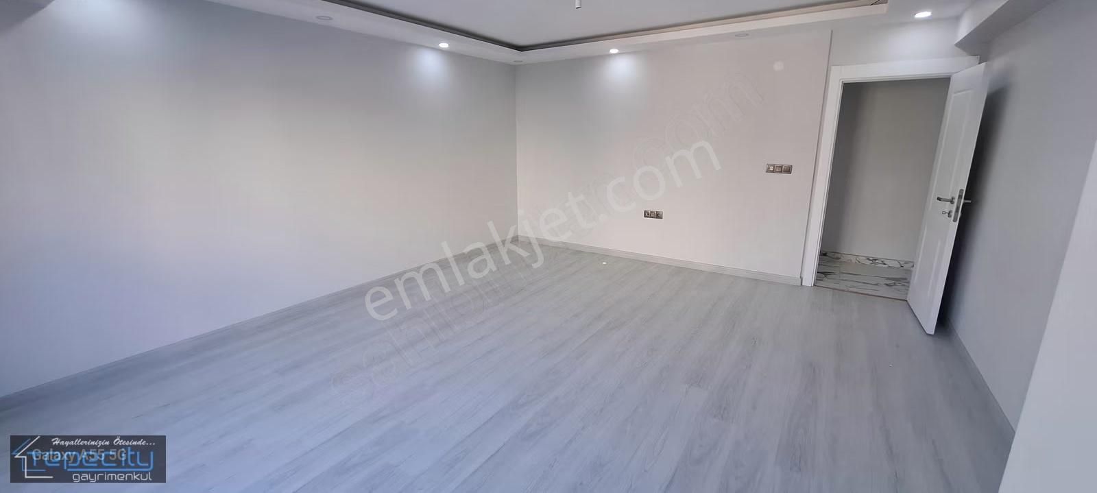 Yenibosna Radar'da 0 Bina Satılık Daire 3+1 125 M2 - Görsel 4