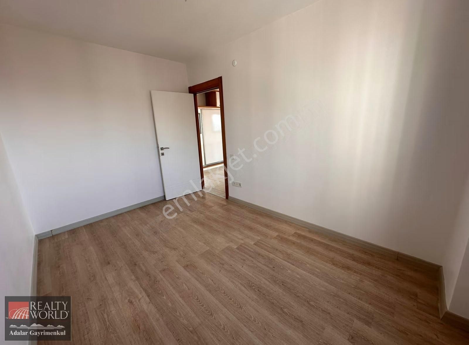 Yakacık Seyir İstanbul'da Adalar Manzaralı Fırsat 3+1 Daire - Görsel 28