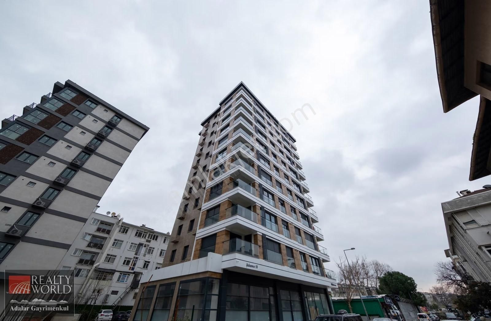 Bostancı Sahilde 4+1, 127 M2 Net, 2. Kat, Sıfır Daire