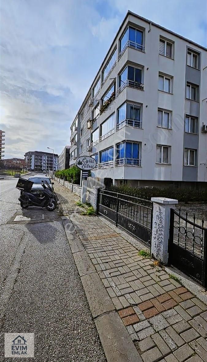 Aliağa Da "villa Genişliğinde" Lüks 3+1 Daire - Görsel 17