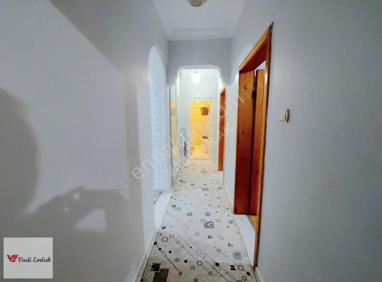 Eşsiz Konumda Geniş Ve Masrafsız Satılık 4+1 Daire | Vadi Emlak - Görsel 7