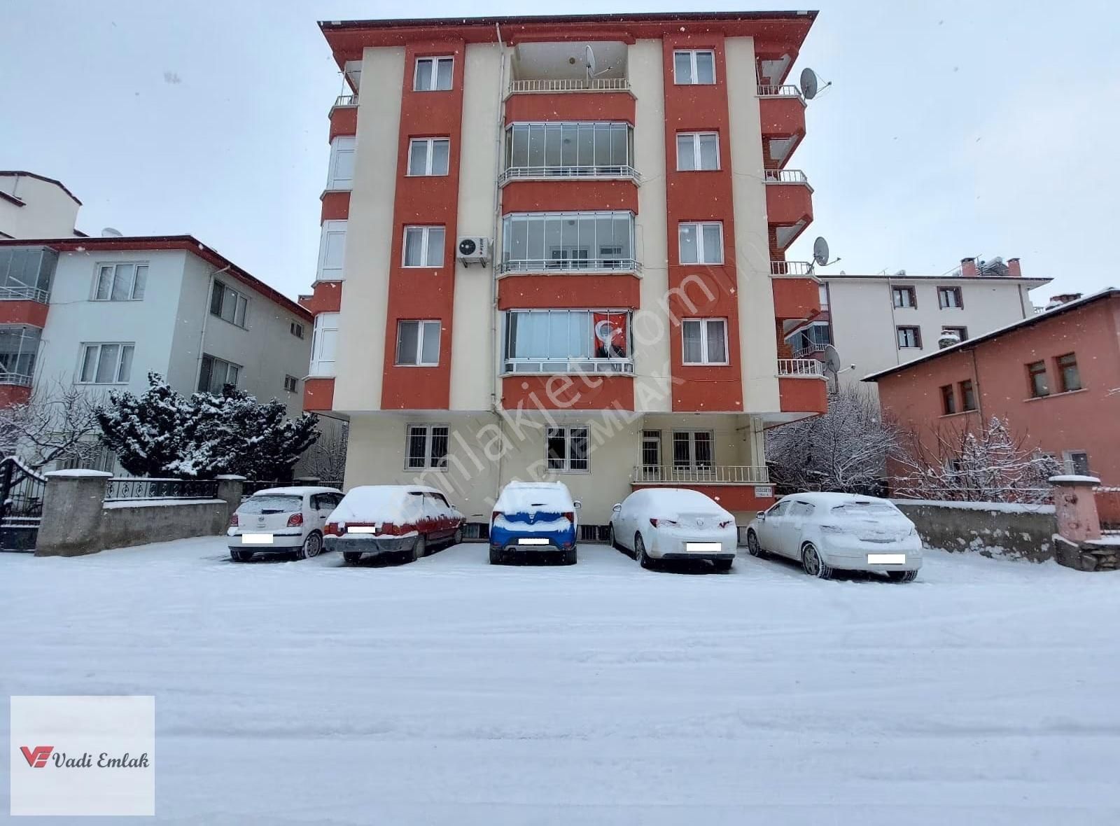 Eşsiz Konumda Geniş Ve Masrafsız Satılık 4+1 Daire | Vadi Emlak - Görsel 22