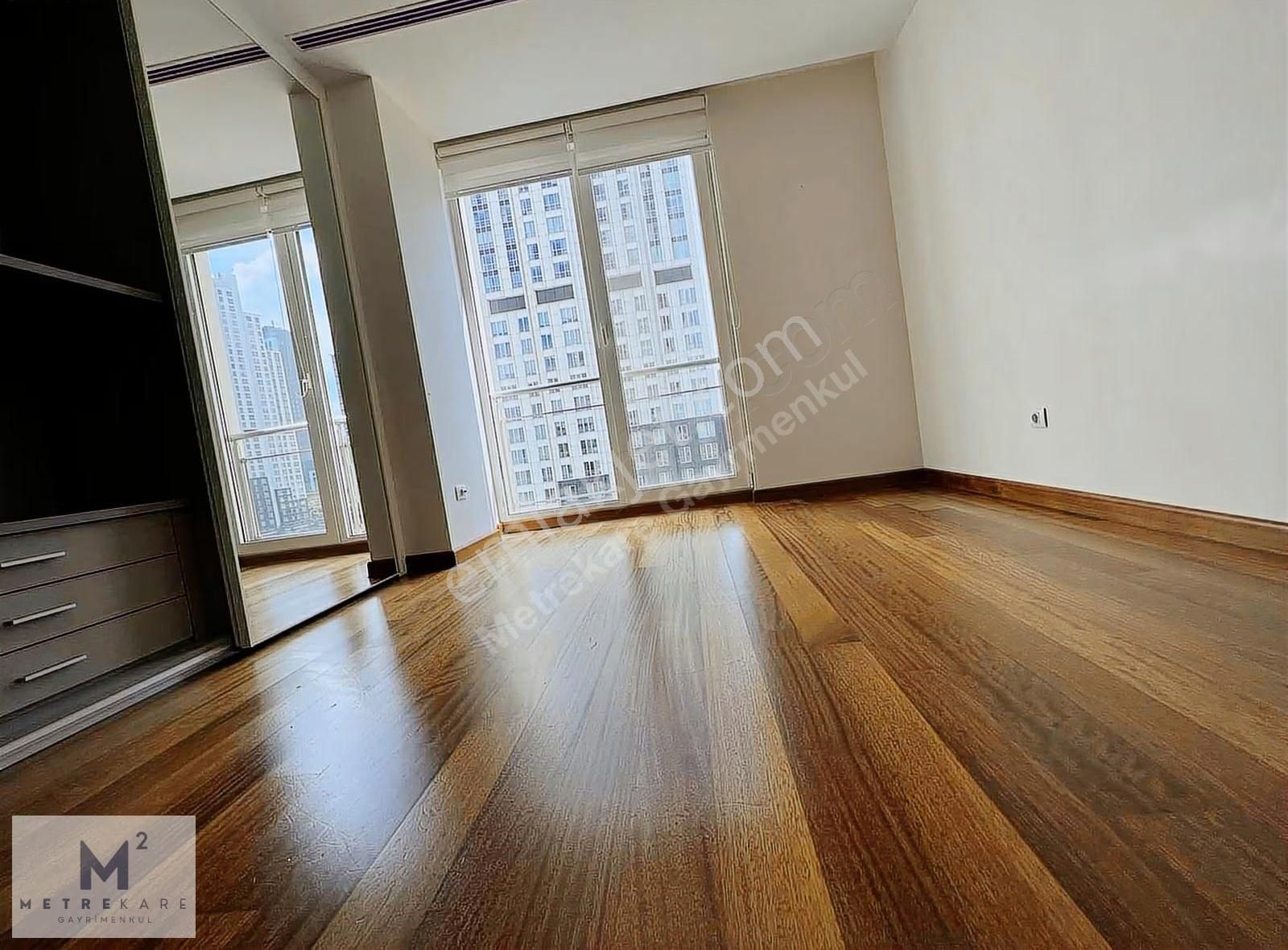 Maslak Mashattan 4+1 Boş Kiralık Alçak Kat Camlar Açılır - Görsel 3