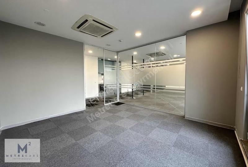 Ağaoğlu Maslak 1453 3 Bölmeli Özel Dekorasyonlu Satılık Ofis - Görsel 3