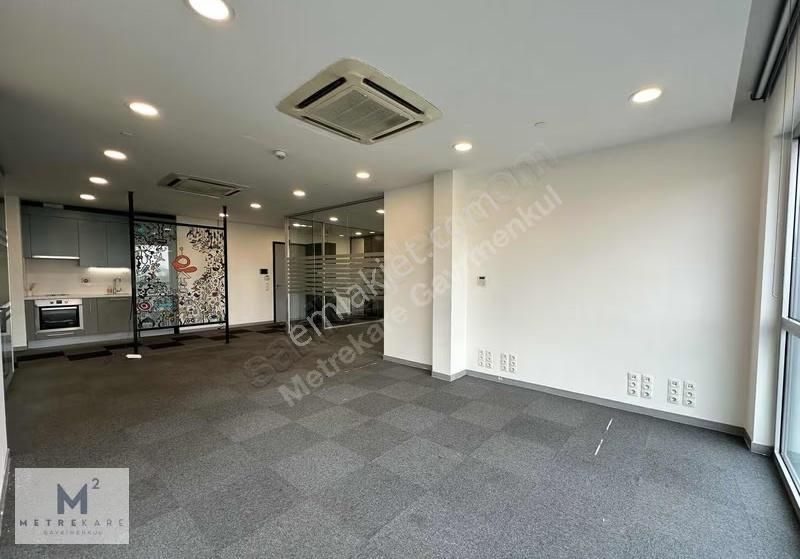 Ağaoğlu Maslak 1453 3 Bölmeli Özel Dekorasyonlu Satılık Ofis - Görsel 17