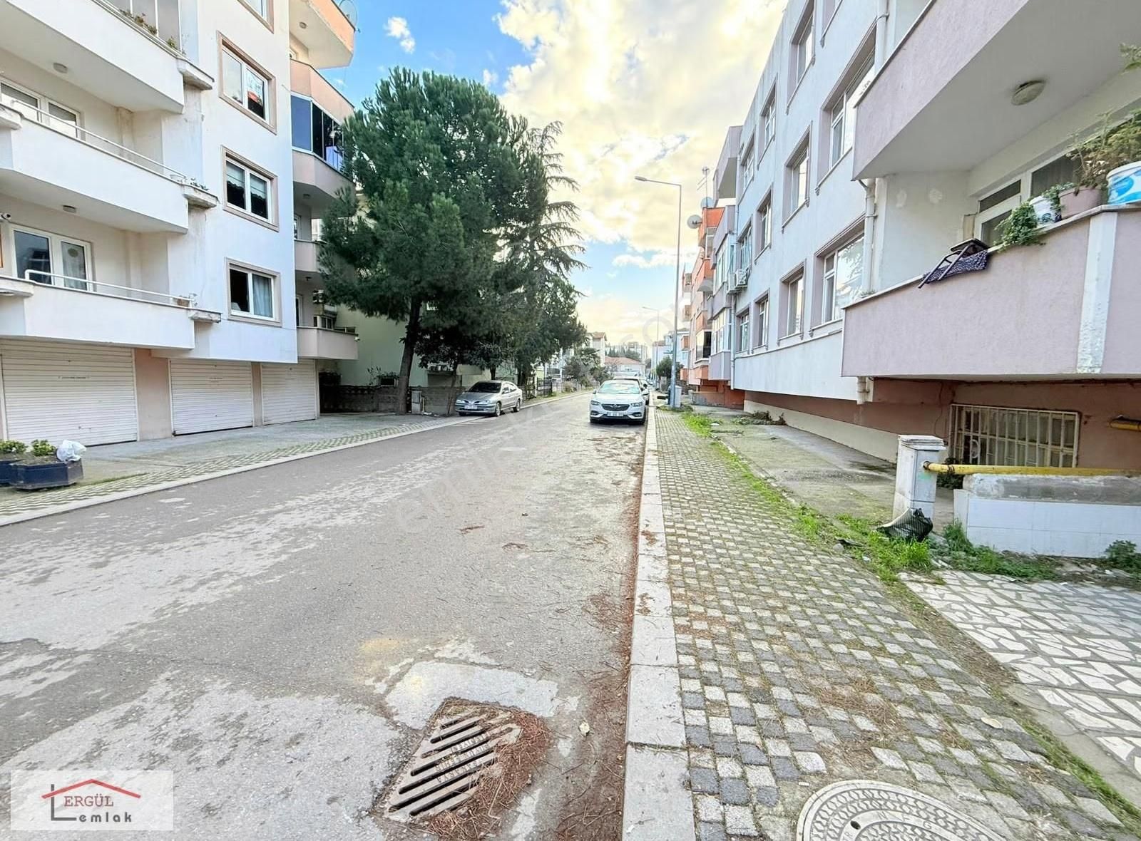 Adapazarı Çark Caddesi Dibi Satılık 3+1 Daire - Görsel 11