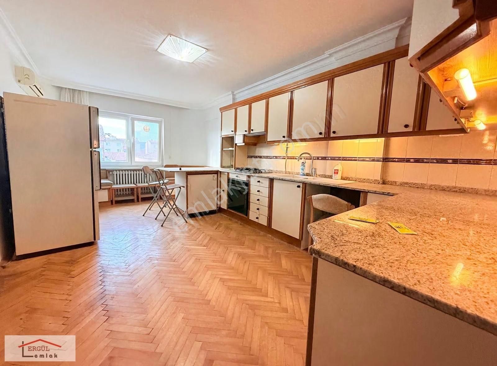 Adapazarı Çark Caddesi Dibi Satılık 3+1 Daire - Görsel 17