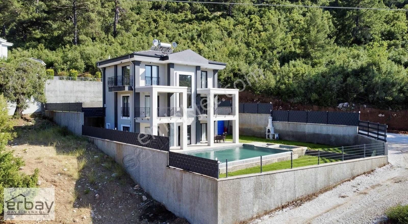 Ovacık'ta Yerden Isıtmalı Manzaralı Lüks Villa - Görsel 26